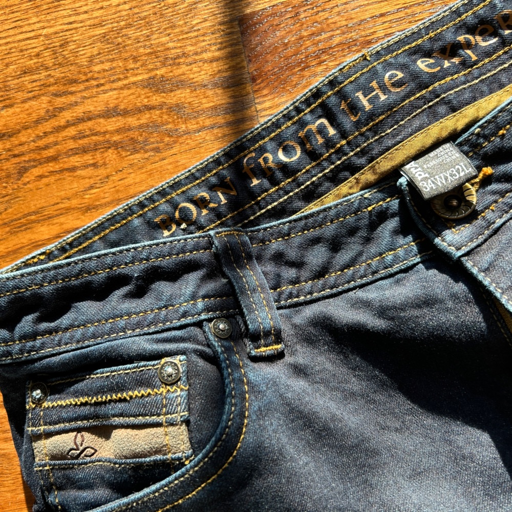 Men’s Prana Axiom Jeans 34/32.Dark wash Organic cotton. Relaxed/bootcut.